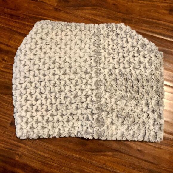 Madison 88 Women’s Infinity Cowl Scarf Faux Fur - Picture 5 of 5